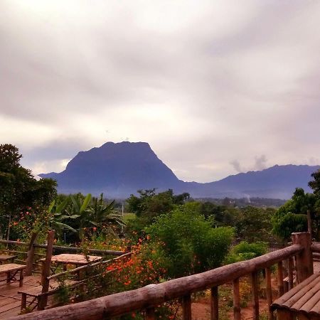 Baan Aingdoi Homestay, Chiang Dao Eksteriør billede