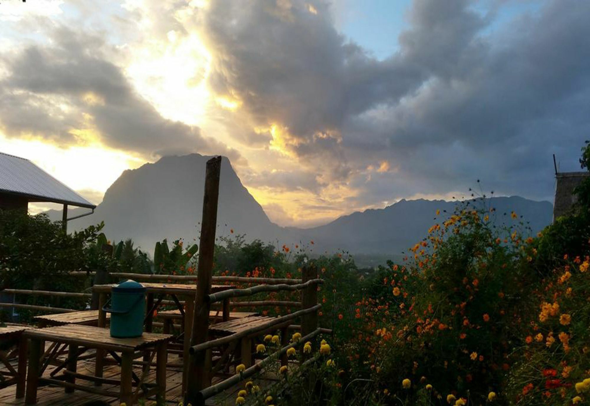 Baan Aingdoi Homestay, Chiang Dao Eksteriør billede