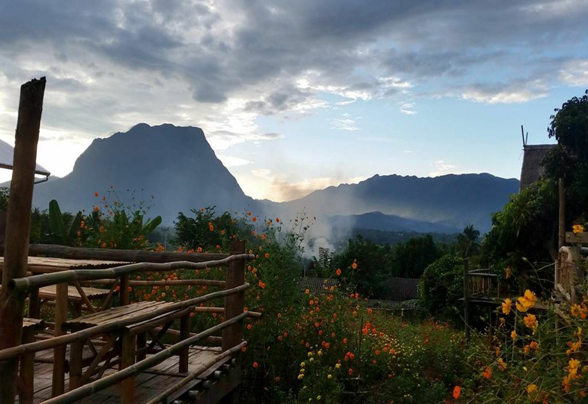 Baan Aingdoi Homestay, Chiang Dao Eksteriør billede