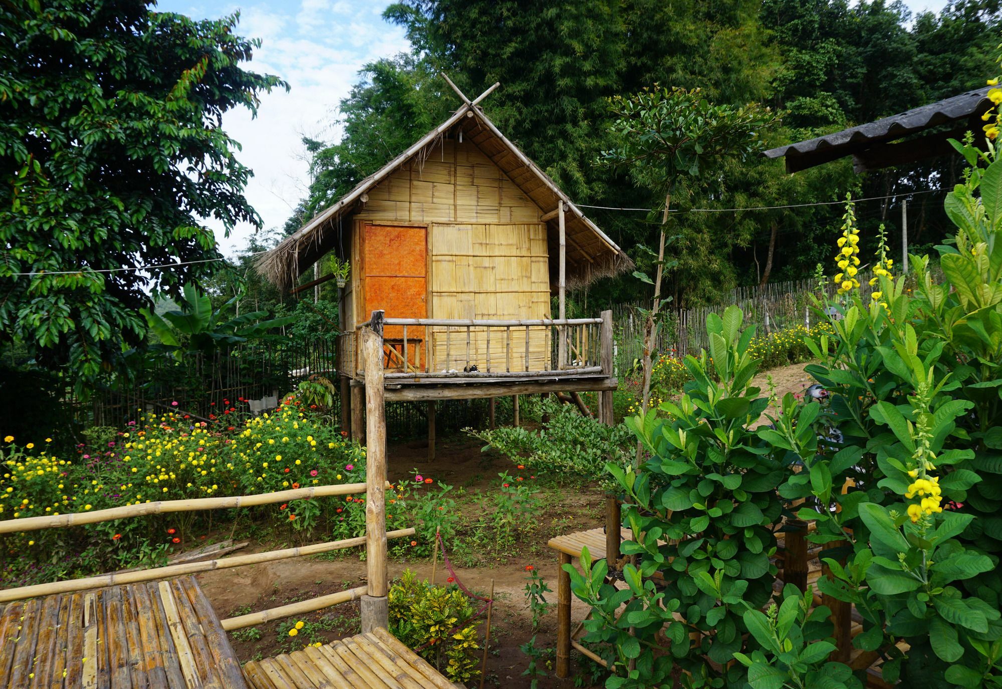 Baan Aingdoi Homestay, Chiang Dao Eksteriør billede